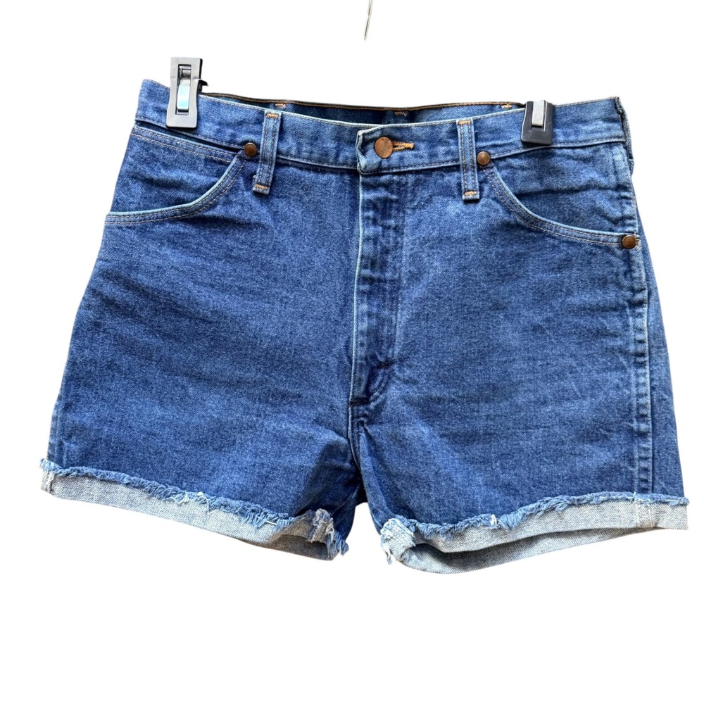 Wrangler Jean Shorts Womens 32 Blue Vintage High Waisted Cowgirl Cut Off Denim
